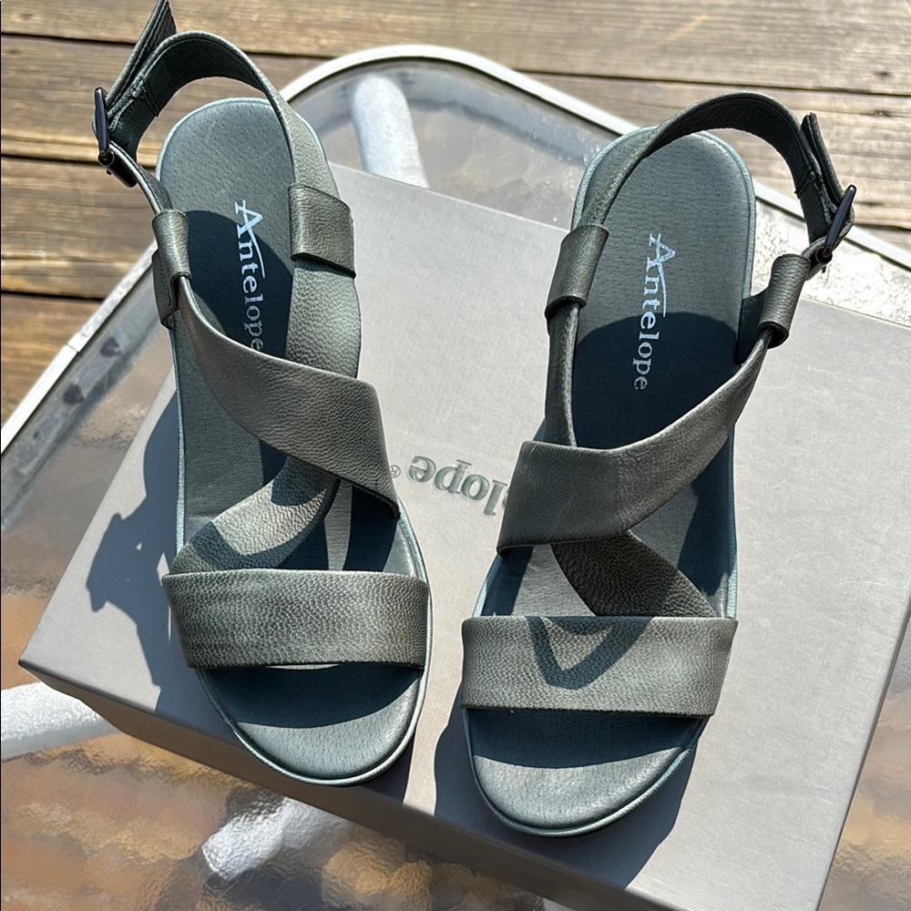 Antelope Women's Sandals in Dark Gray
